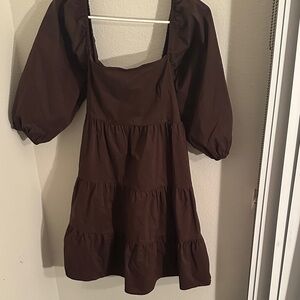 Dark brown cute dress with puff sleeves and bow in back
